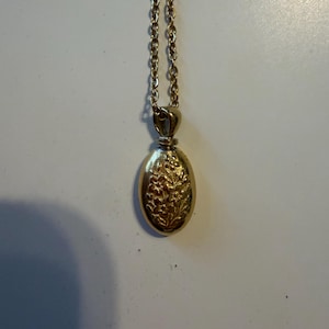 Victoria added a photo of their purchase