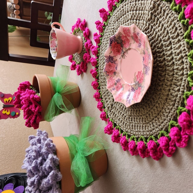 Crochet Poinsettia Flower Pot Coaster Set Written Pattern, Brunaticali –  Brunaticality