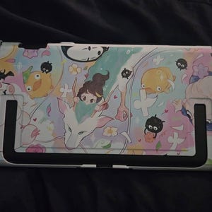 かわいい漫画アニメファンアートデザインのNintendo Switch 2 7.9