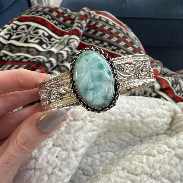 ハンドメイドのラリマーカフブレスレット：調節可能なスターリング