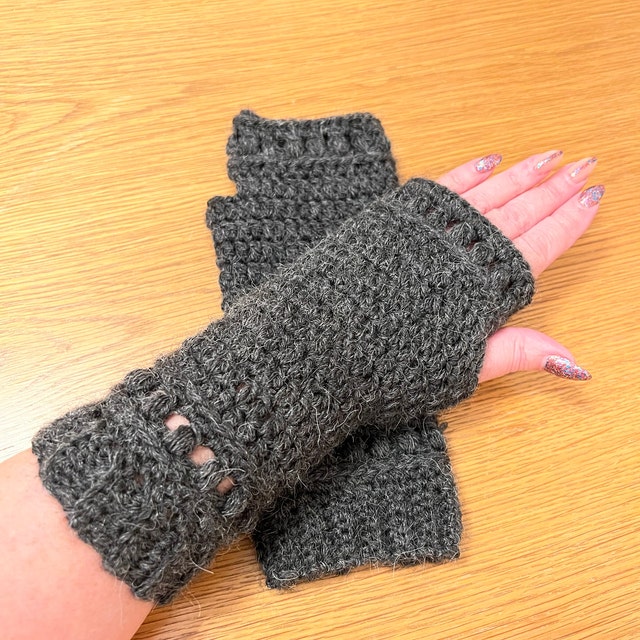 CROCHET PATTERN Abby Fingerless Gloves – The Steady Hand