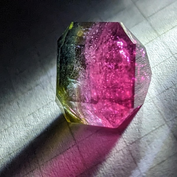 Pierre Précieuse Naturelle - Tourmaline Bicolore 13,35 Carats (Rare)
