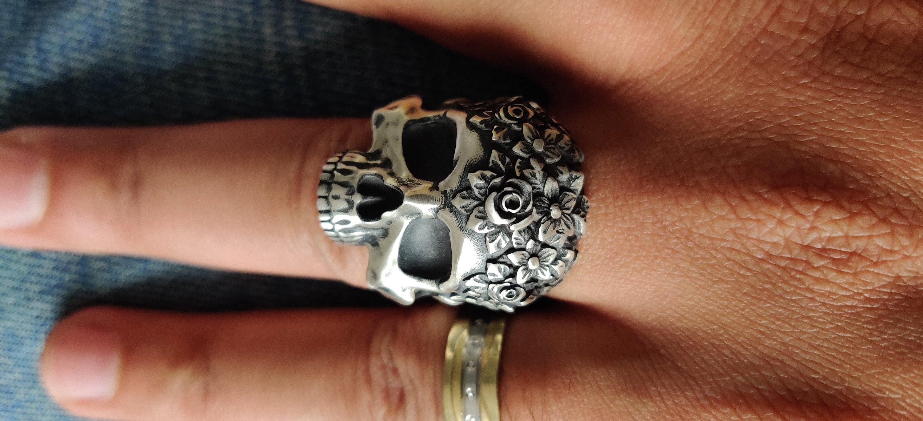 Personalized Skull Ring With Roses, Men Gift Ring, Men Biker Ring, Gothic Skeleton Ring Art, Halloween Skulls