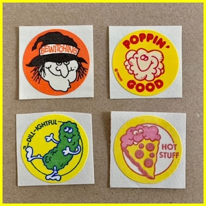 VTG 80s TREND Scratch & Sniff CHOCOLATE Chip Cookie Smell Scent Sticker YUMMMY 