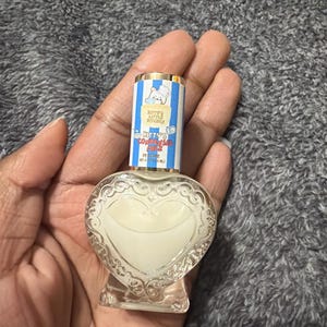 saliah added a photo of their purchase