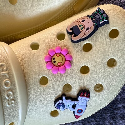 JIBBITZ KROKO SCHUH Charms Set 6 Gemischte Figuren Anime Cartoon Sport