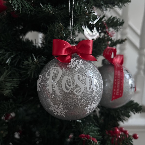 CUSTOM NAME CHRISTMAS glitter present main image 0