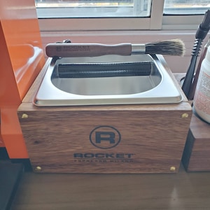 Léa added a photo of their purchase