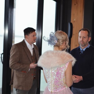 BURGUNDY Ostrich Feather Centerpiece Sets WHITE Eiffel Tower Vase for