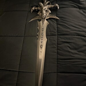 WOW フロストモーン ソード 2.0 コスプレ リッチキング 鋼鉄 金属武器