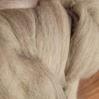 4.4 Lb on Sale Wool Roving, Roll Un-dyed White Wool Top Fiber Spinning ...