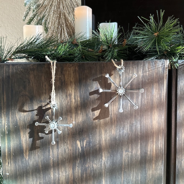 Etsy horseshoe christmas tree