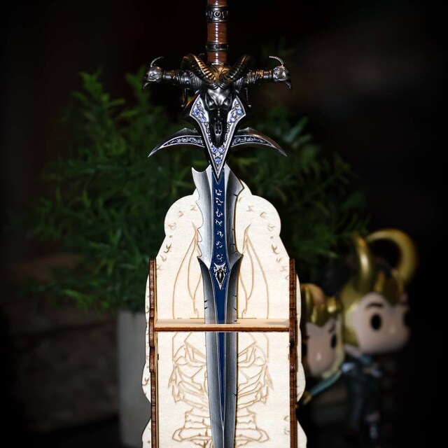 Frostmourne Sword Metal Replica Baphomet Head Sword Lich King