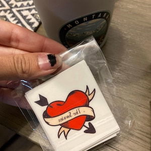 Anabelle added a photo of their purchase