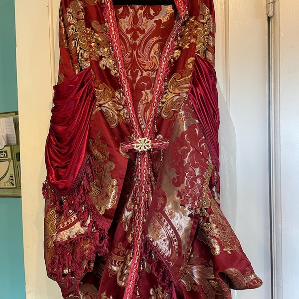 Majestic Baroque Robe, Bat Wing Romantic Burlesque Drag Queen Reveal ...