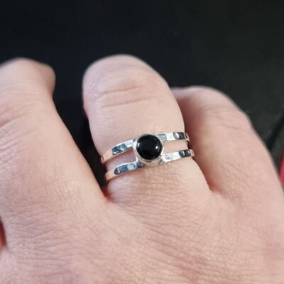 Vintage Black Onyx Bohemian Ring - Delicate 925 Sterling Silver Gypsy Style Band With Oval Stone (Size 6) - View #4