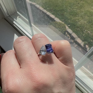 Linjing added a photo of their purchase