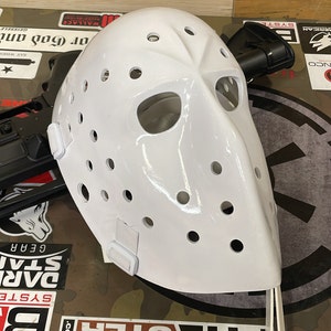 Pelle Lindbergh goalie mask at the Hockey Hall of Fame : r/Flyers