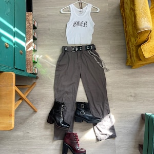 Taylor added a photo of their purchase