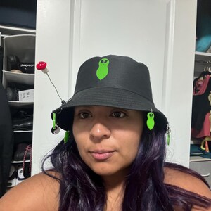 Kevin Alien Balloon Charm Bucket Hat (rave Accessories, Festival