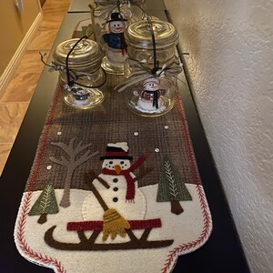 Hello Spring Wool Applique Table Runner - Etsy