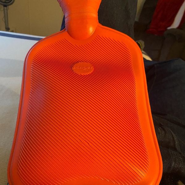 Sänger Rubber Hot Water Bottle - 2 litres (Red Sänger Rubber Hot Water Bottle - 2 litres (Red