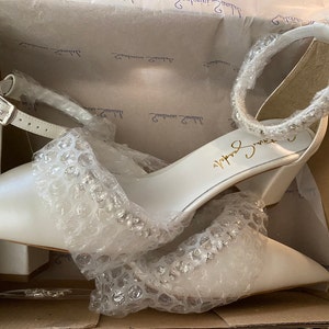 Liliana added a photo of their purchase