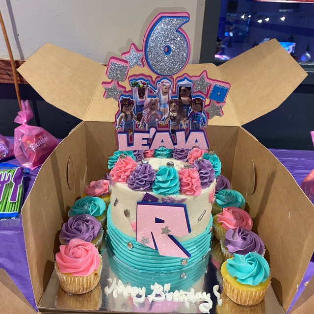 Sumptuous Treats on X: ROBLOX Girl Personalized Avatar Cake  #robloxtrending #robloxcake #roblox #robloxgirls #robloxavatar #robloxgirk  #robloxcaketopper #robloxgirlcake #girlycake #buttercreamcake  #customcaketopper #customcakes #sumptuoustreats anna