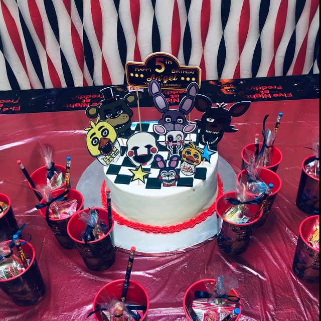 Zhongkaihua FNAF Birthday Party Supplies Set, Includes FNAF Cake
