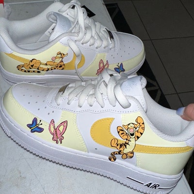 custom honeybee nike air force 1