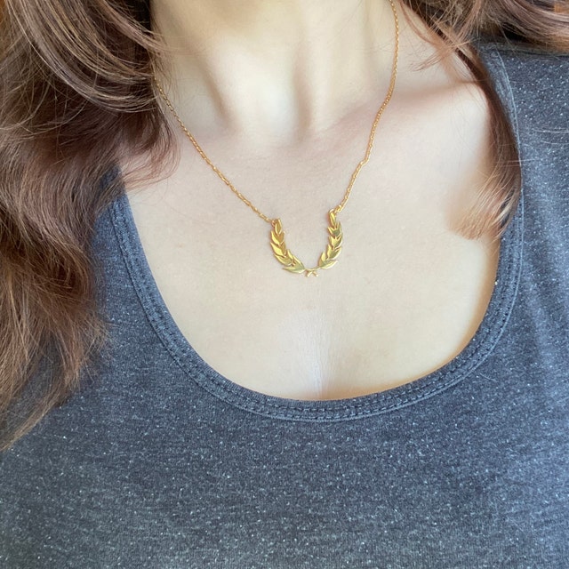 Laurel Wreath Necklace - Etsy