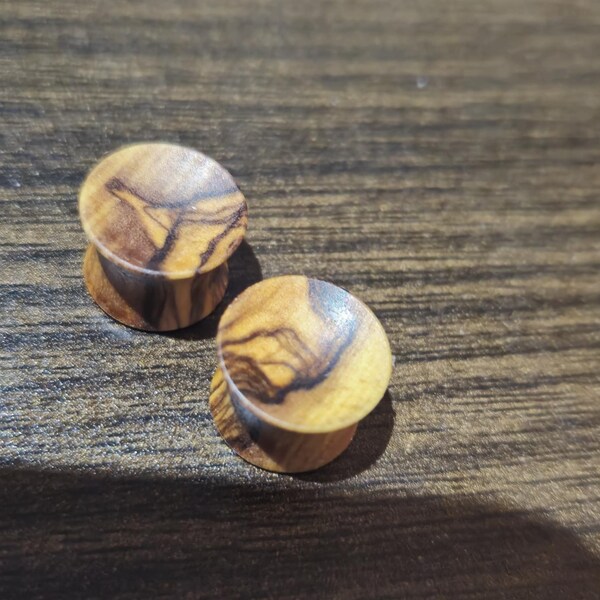 Overgauged Double Flare Olive Wood Plug Tunnels - 11-12mm, Organic Wood Gauges