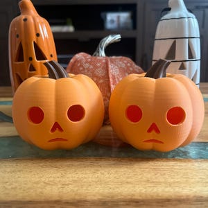 Over the Garden Wall Pumpkin Pottsfield Town Folk Head Jack-o