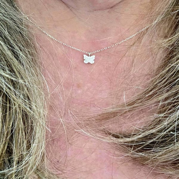 DAINTY DIAMOND NECKLACE