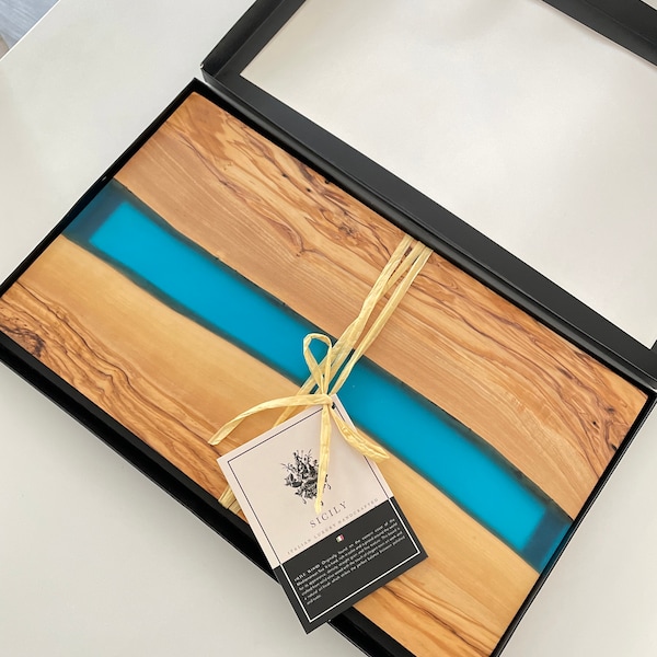 Nikita Fine Art Candance Olive Wood Cheese Board main image 1