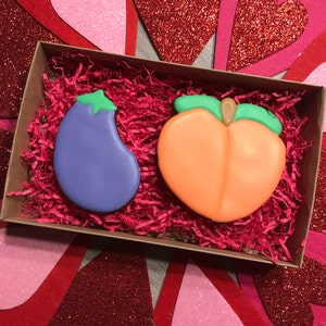 Eggplant or Peach Valentine Pairs Cookie Cutter 