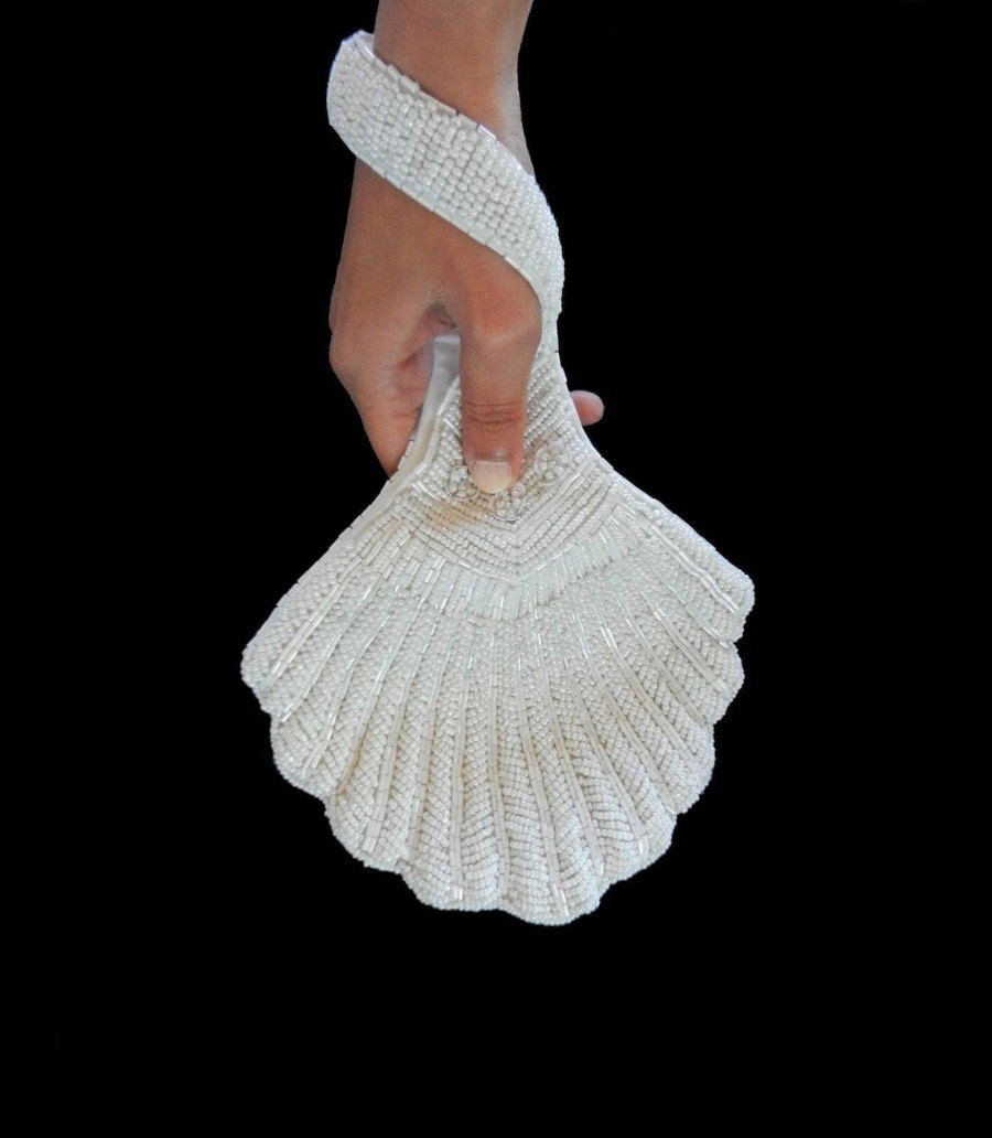 Bridal Clutch, Wedding Clutch, Shell Shaped Beaded Wristlet,Couture Silver Bead Bag,Art Deco Bride Purse,Designer Statement Piece