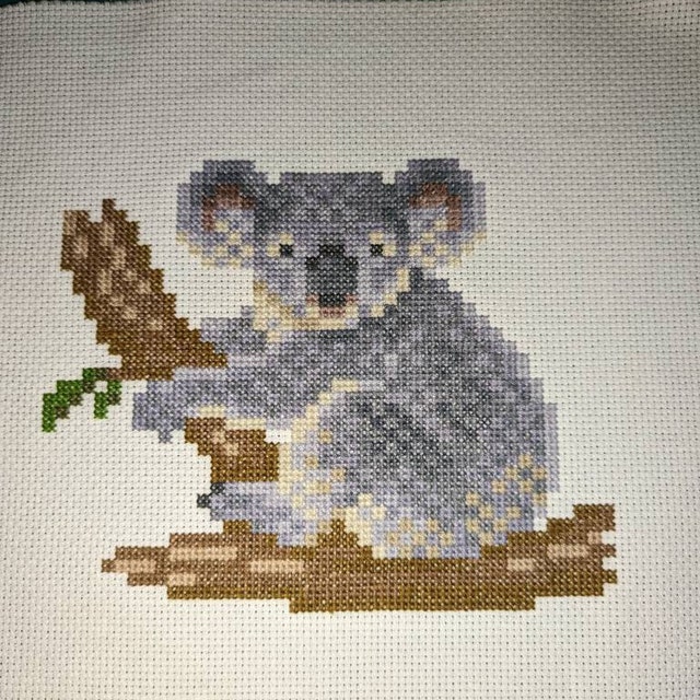 動物刺繍とパターン Day19 . Day20 & Day21 この図案の中にいる動物は全て刺し終え
