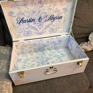 Alyssa added a photo of their purchase