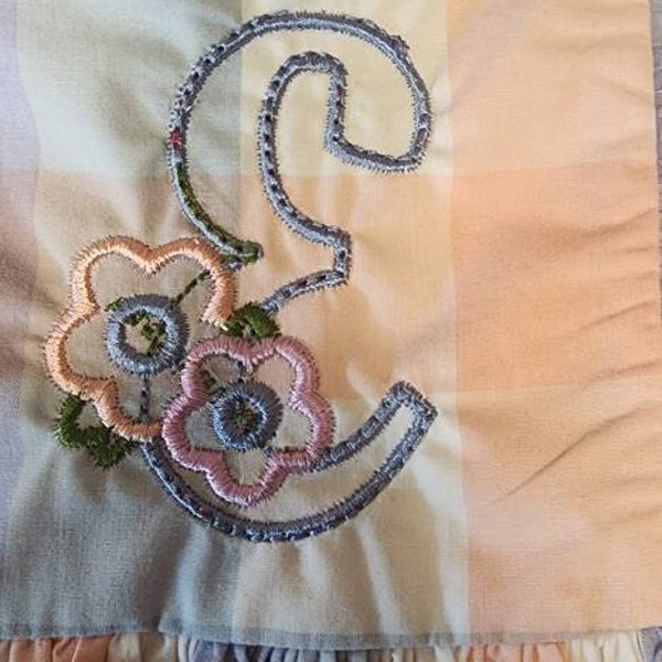 Bloom 2 Cursive Script Monogram Applique Alphabet Font Machine ...