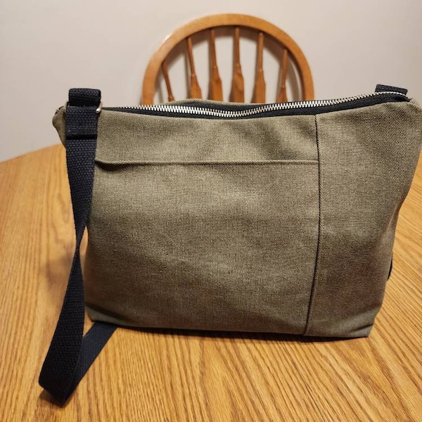 The Medium Tote Bag