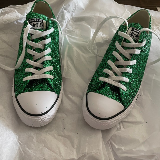 Green sale sparkle converse
