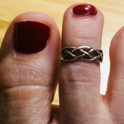 925 Sterling Silver Irish Celtic Knot Toe Ring - 5.6mm Wide, One Size Fits Most