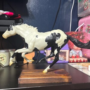 Handmade Custom Reclaimed Wooden Stand for Breyer Smarty Jones