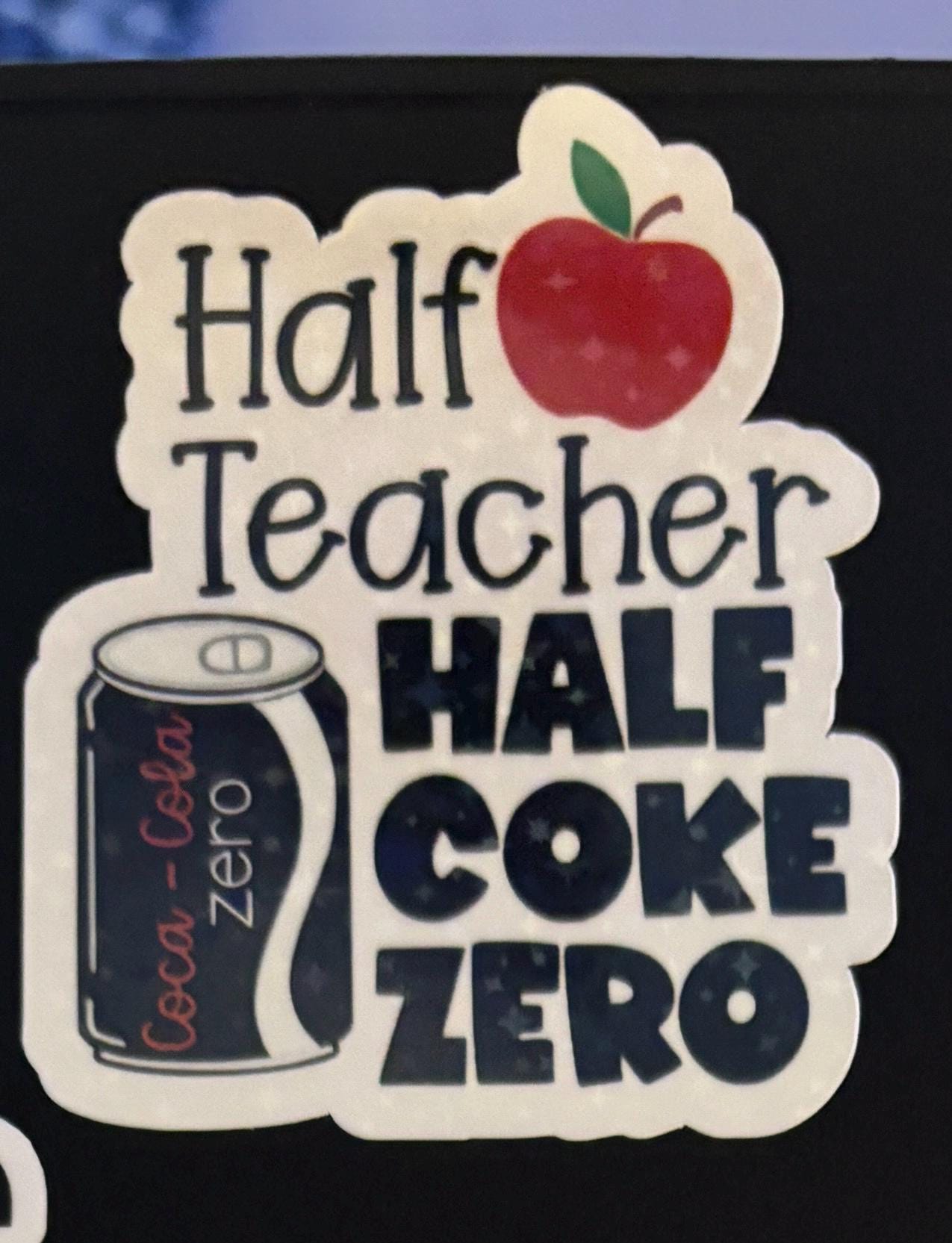 Halb Lehrer, halb Diet Coke Aufkleber | Dr. Pepper | Cherry Coke | wasserfester Lehreraufkleber | Lehreraufkleber | Laptop-Lehreraufkleber