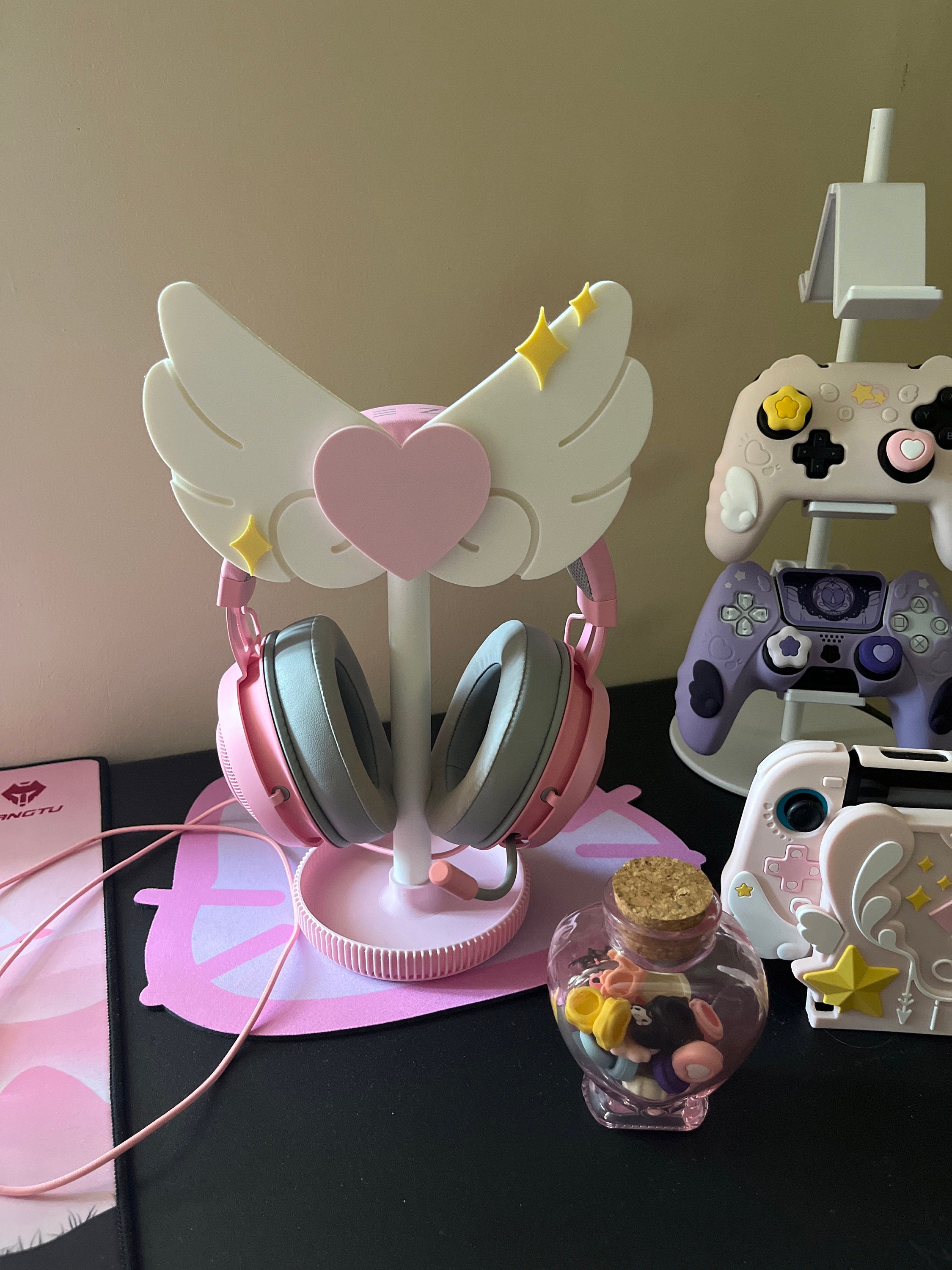 Angel Wings Headphone Stand - Elevate Your Desk Setup with Some Charm