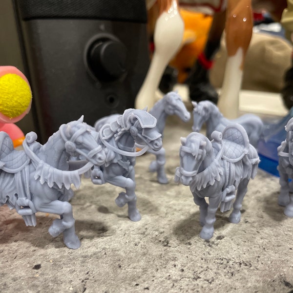 Horse Miniature for Dungeons and Dragons - Etsy