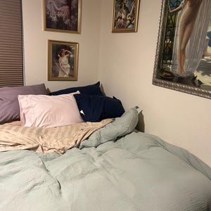 Jazmyn added a photo of their purchase