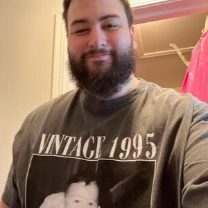 Hilarymae added a photo of their purchase