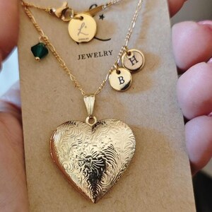 Stephanie added a photo of their purchase